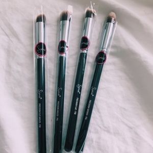 BRAND NEW SIGMA BRUSHES